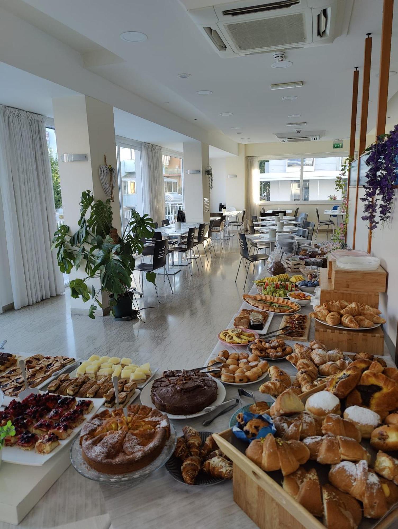 Hotel Kim ริมินี ภายนอก รูปภาพ