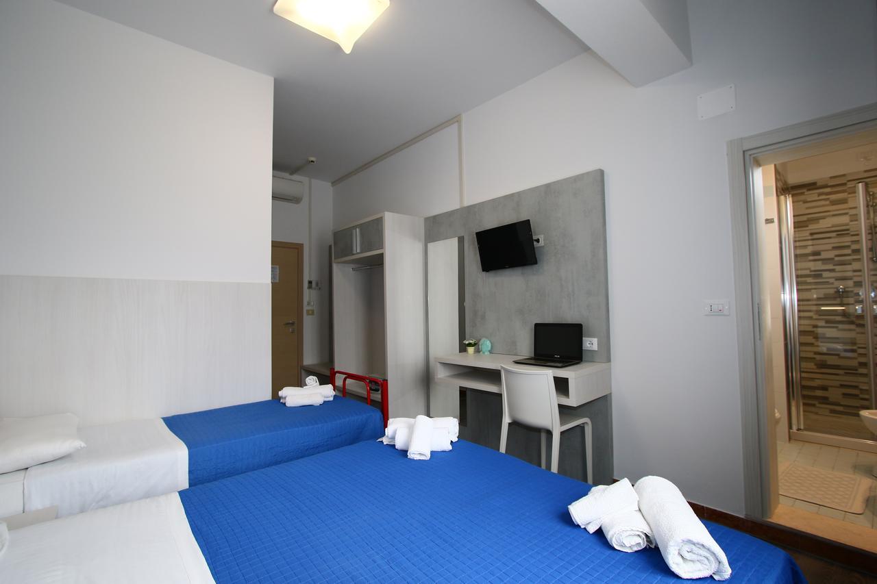 Hotel Kim ริมินี ภายนอก รูปภาพ